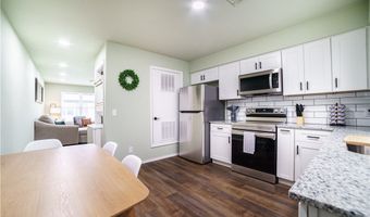 1304 1306 1308 SE C St, Bentonville, AR 72712