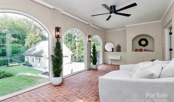 906 Colonial Dr, Albemarle, NC 28001