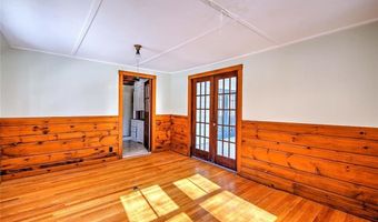 74 ADAMS POINT Rd, Barrington, RI 02806