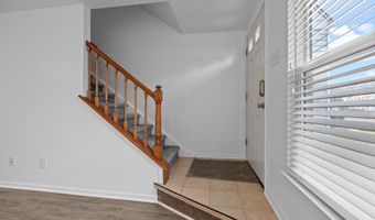 33 BARK HOLLOW Ln, Horsham, PA 19044