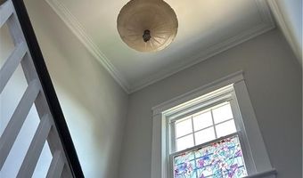 7 Verndale Cir, Bristol, RI 02809