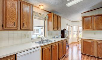 624 Periwinkle Cir, Barefoot Bay, FL 32976
