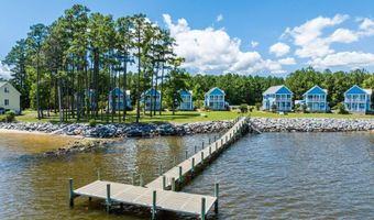 511 Neuse Village Rd # C5, Arapahoe, NC 28510