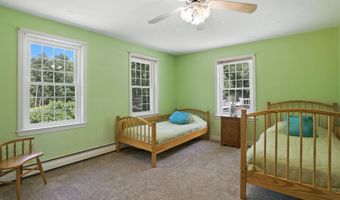 37 Magazine St, Bedford, NH 03110