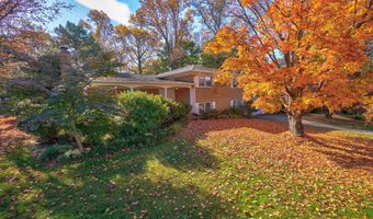 6220 ROBINWOOD Rd, Bethesda, MD 20817