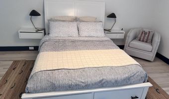 66 Howard St, Bangor, ME 04401
