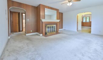 55 Epping St, Raymond, NH 03077