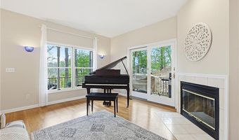 54 Paine Rd, Cumberland, RI 02864