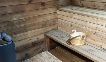 2136 Montauk Hwy Suite 202, Amagansett, NY 11930