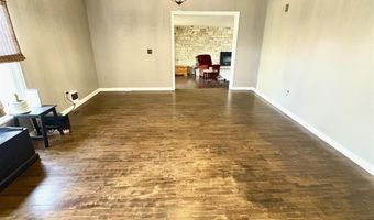 30 N Division St, Cowley, WY 82420