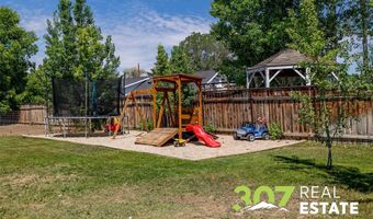 153 E 1st St N, Cowley, WY 82420