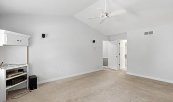 477 Redwood Forest Dr, Ballwin, MO 63021