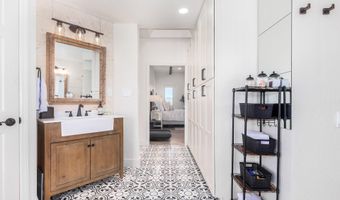 9446 E ROMPING Rd, Carefree, AZ 85377
