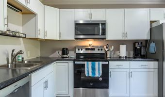 46 Broadview Ave, Auburn, ME 04210