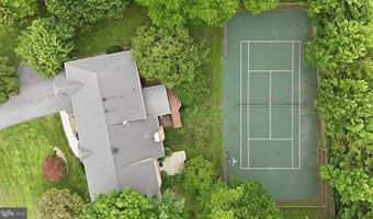 8004 SPLIT OAK Dr, Bethesda, MD 20817