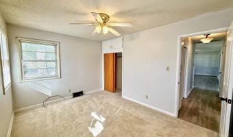 2202 Edgemont Dr, Arkansas City, KS 67005