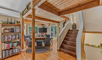 45 E Clement Rd, Bridgewater, NH 03222