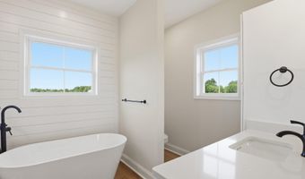 6 PREAKNESS Dr, Berlin, MD 21811