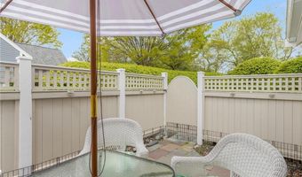 213 Corey Ln 213, Middletown, RI 02842