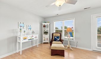 215 E Ft Macon Rd, Atlantic Beach, NC 28512