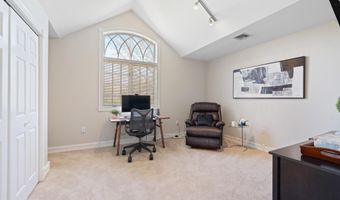 25 CARSDALE Dr, Belle Mead, NJ 08502