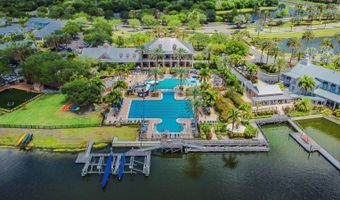 614 Pinckney Dr, Apollo Beach, FL 33572