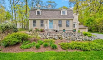 17 Will Croft St, Cumberland, RI 02864