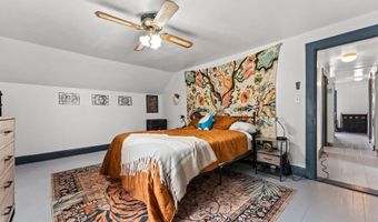 1215 NAVARINO St, Algoma, WI 54201