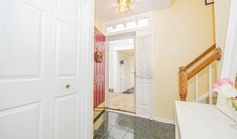 44186 SHADY GLEN Ter, Ashburn, VA 20147