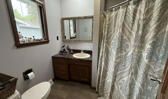 1516 Lakeview Trl, Berne, IN 46711