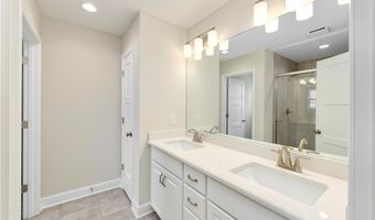 1640 Grayhawk Dr, Basehor, KS 66007