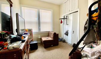 8 COMMONWEALTH Ave, Claymont, DE 19703