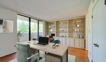 1101 S ARLINGTON RIDGE Rd 216, Arlington, VA 22202