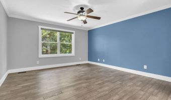 6686 Woodcrest Dr, Avon, IN 46123