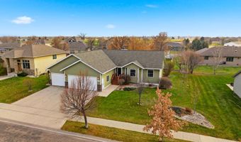 1415 Nicklaus Dr, Aberdeen, SD 57401