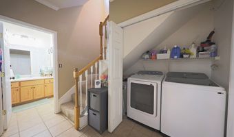 330 River Oaks Dr, Bainbridge, GA 39817
