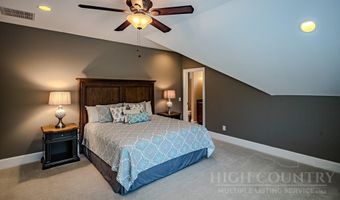 214 Pasture Ln, Banner Elk, NC 28604