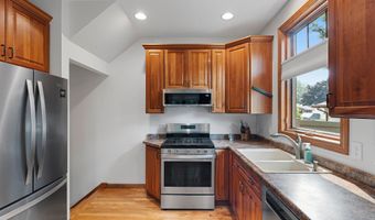 3547 N WINDWARD Ln, Appleton, WI 54911