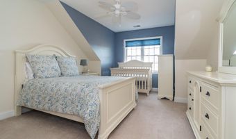 12 Turnberry Rd 12, Bourne, MA 02532