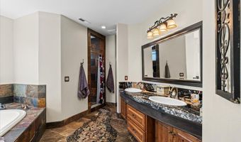 9267 7R Bar Rd, Angels Camp, CA 95222
