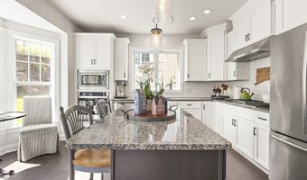 20 Hunting Ridge Ln 20, Bethel, CT 06801