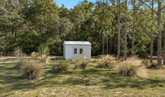 1349 27th Pl, Bell, FL 32619