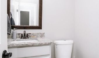 3721 Sapphire Dr, Carlsbad, NM 88220