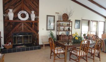 130 Bay Ave, Apalachicola, FL 32320