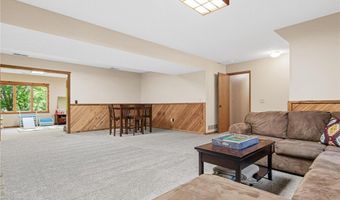 12852 Essex Way, Apple Valley, MN 55124