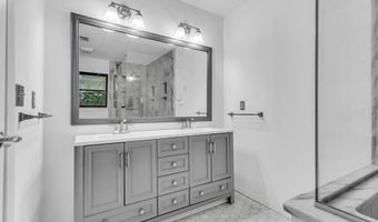 19 Center St, Barnegat, NJ 08005