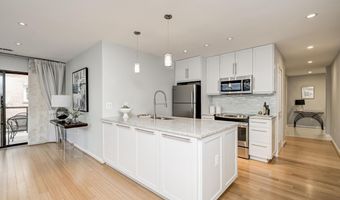 1029 N STUART St 307, Arlington, VA 22201