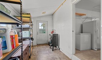 9012 NW State Route 52 Hwy, Amoret, MO 64722