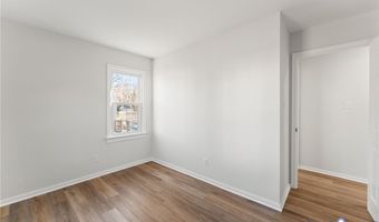 405 Thompson St, Ashland, VA 23005