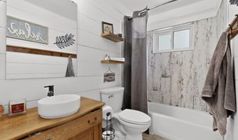 430 Abo Rd, Bosque Farms, NM 87068